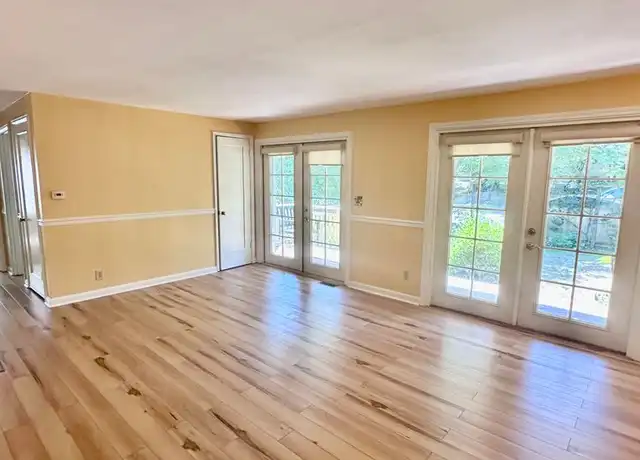 Property at 2302 NE 94th St, Seattle, WA, 98115, 3 beds, 2 baths, [object Object]