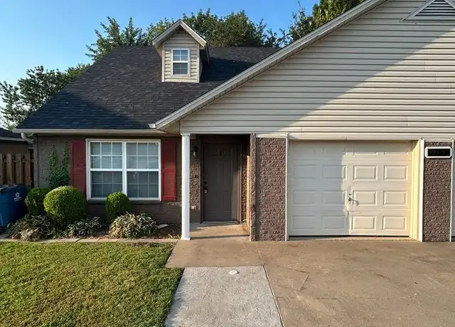 Property at 3303 SW Victoria Pl Apt 1, Bentonville, AR, 72712, 3 beds, 1.5 baths, [object Object]