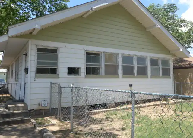 Property at 307 N Carolina St, Amarillo, TX, 79106, 4 beds, 2 baths, [object Object]