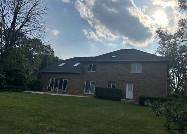 Photo of 1055 Knollwood Ln, West Chicago, IL 60185