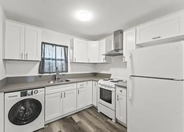 Property at 7561 De Soto Ave, Canoga Park, CA, 91303, 1 bed, 1 bath, [object Object]