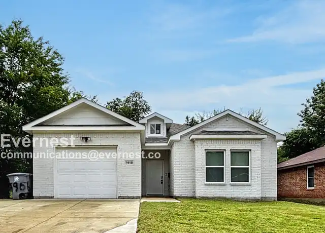 Property at 3910 Copeland St, Dallas, TX, 75210, 3 beds, 2 baths, [object Object]