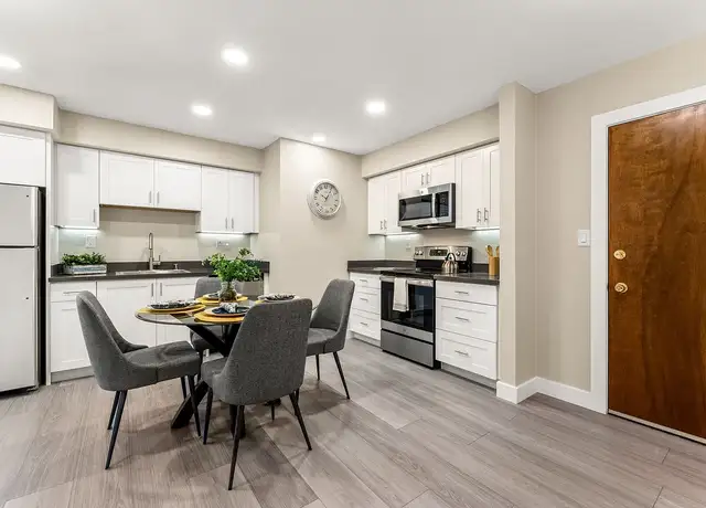 Photo of 1015 Continentals Way, Belmont, CA 94002