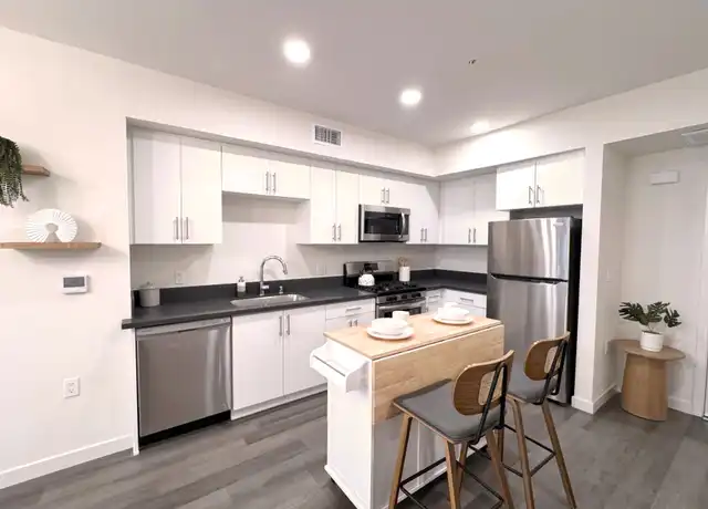 Property at The Centennial Apartments - 10555 Bloomfield - 10555 Bloomfield St, Toluca Lake, CA, 91602, 1 bed, 1 bath, [object Object]