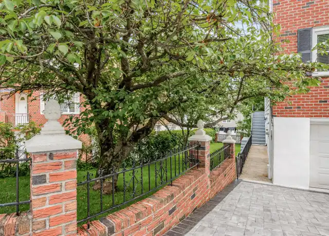 Property at 2 Bryn Mawr Pl Unit GR, Yonkers, NY, 10701, 2 beds, 1 bath, [object Object]
