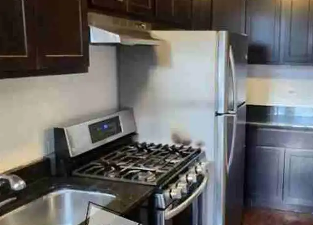 Property at 120 S Austin Blvd Unit B, Oak Park, IL, 60304, 2 beds, 1 bath, [object Object]