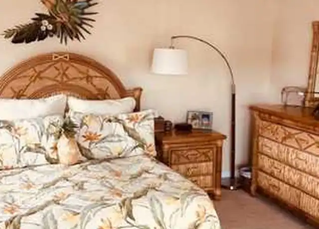 Property at 815 SE 24th Ave, Cape Coral, FL, 33990, 2 beds, 2 baths, [object Object]