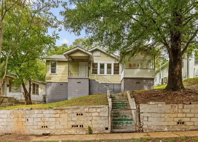Property at 542 52nd St, Fairfield, AL, 35064, 3 beds, 1 bath, [object Object]