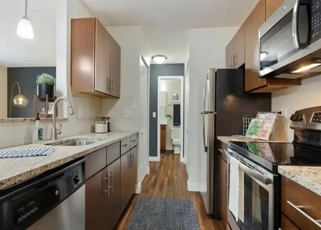 Property at 6 Sterling Cir, Wheaton, IL, 60189, 1 bed, 1 bath, [object Object]