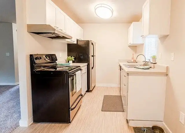 Property at Notch 8 Apartments - 9210 S Hosmer St, Tacoma, WA, 98444, 1 bed, 1 bath, [object Object]