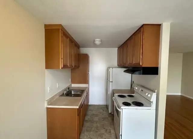 Property at 291 Fairmount Ave Unit 24, Oakland, CA, 94611, 2 beds, 1 bath, [object Object]