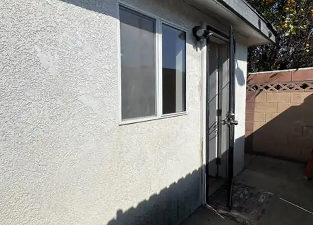 Property at 516 N Anita Ave Unit 2, Oxnard, CA, 93030, 2 beds, 1 bath, [object Object]