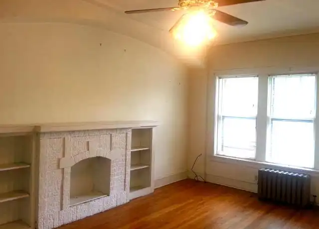 Property at 1441 W Albion Ave, Chicago, IL, 60626, 2 beds, 1 bath, [object Object]