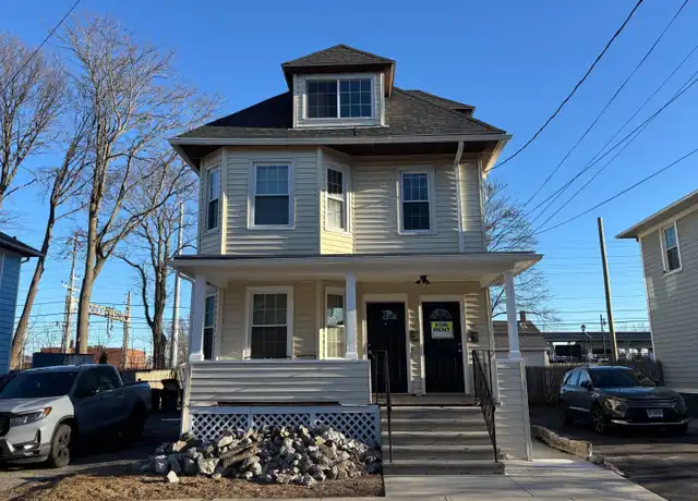 Property at 19 Darina Pl, Milford, CT, 06460, 2 beds, 1 bath, [object Object]