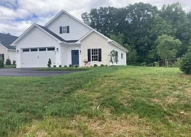 Property at 205 Mayflower Rd, Johnson City, TN, 37601, 4 beds, 3 baths, [object Object]