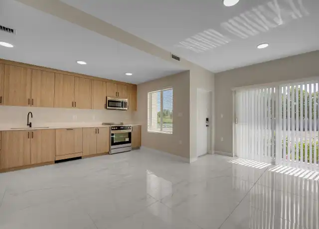 Property at 13809 SW 262nd Ln, Homestead, FL, 33032, 4 beds, 3.5 baths, [object Object]