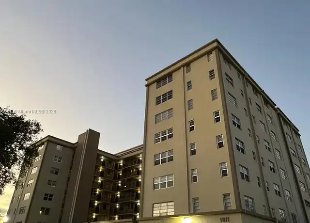 Property at 1811 Jefferson St #602, Hollywood, FL, 33020, 1 bed, 1 bath, [object Object]