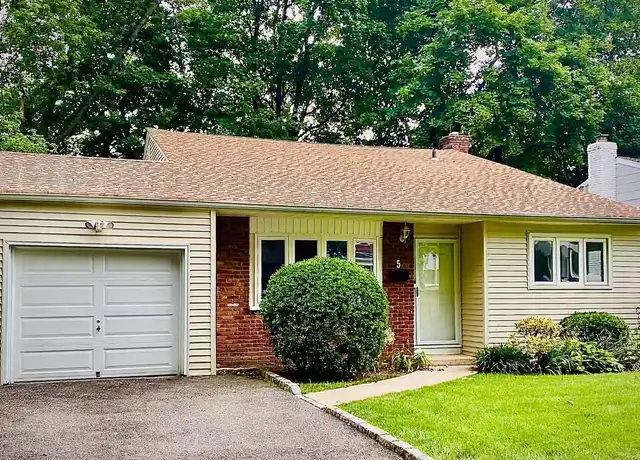 Property at 5 2nd Rd, Great Neck, NY, 11021, 3 beds, 1.5 baths, [object Object]