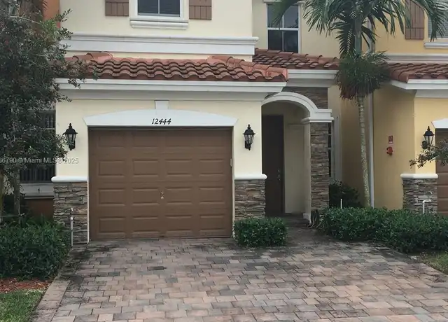 Property at 12444 Emerald Creek Mnr #12444, Davie, FL, 33325, 3 beds, 2.5 baths, [object Object]