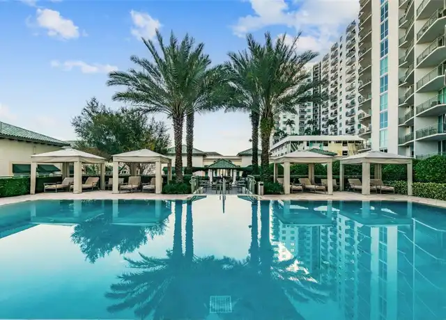 Property at 450 Knights Run Ave #904, Tampa, FL, 33602, 2 beds, 2.5 baths, [object Object]
