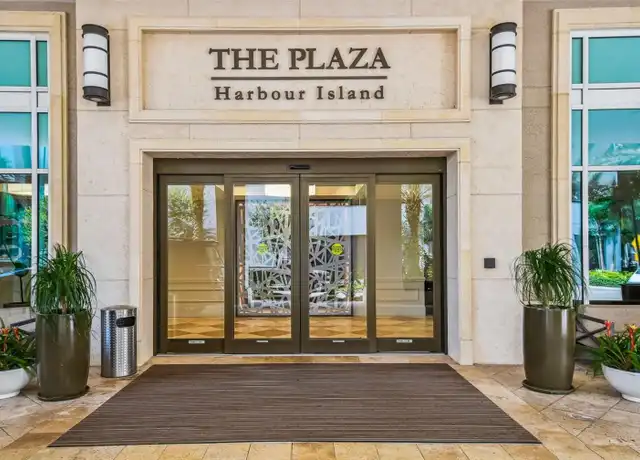 Property at 450 Knights Run Ave #904, Tampa, FL, 33602, 2 beds, 2.5 baths, [object Object]