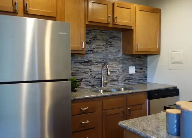 Property at 1615 Kittyhawk Dr Unit P2401-8, Columbia, MO, 65202, 3 beds, 1.5 baths, [object Object]