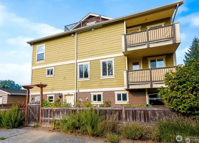 Property at 900 SW Elmgrove St, Seattle, WA, 98106, 3 beds, 2.5 baths, [object Object]
