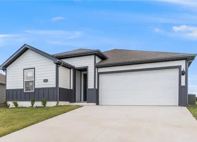 Property at 1412 NW 5th Ave, Gentry, AR, 72734, 4 beds, 2 baths, [object Object]