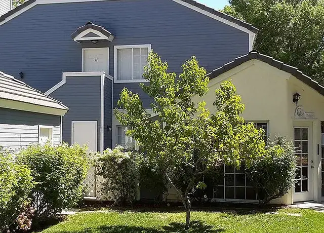 Photo of 250 E Avenue R, Palmdale, CA 93550