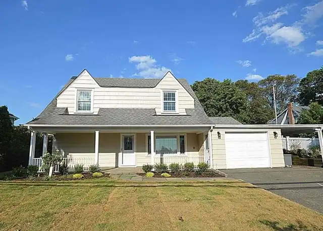 Property at 4 Addison Ln, Greenvale, NY, 11548, 4 beds, 2 baths, [object Object]