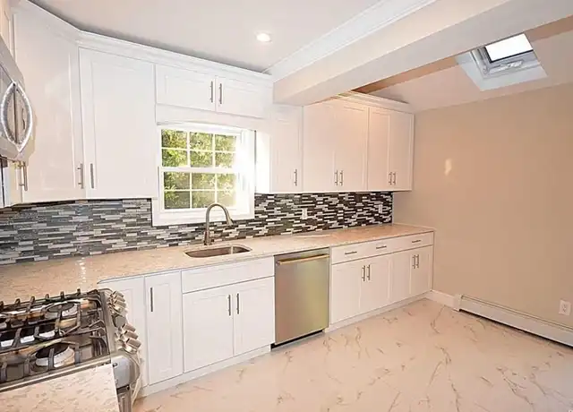 Property at 4 Addison Ln, Greenvale, NY, 11548, 4 beds, 2 baths, [object Object]