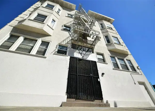 Photo of 1530 Harrison St, Oakland, CA 94612