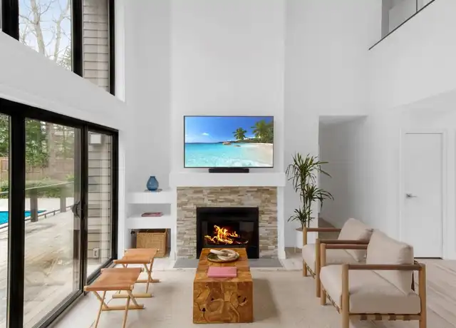 Property at 10 Harvest Ln, East Hampton, NY, 11937, 4 beds, 3 baths, [object Object]