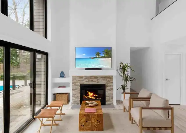 Property at 10 Harvest Ln, East Hampton, NY, 11937, 4 beds, 3 baths, [object Object]