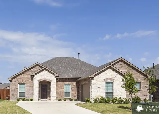 Property at 213 Camden St, Red Oak, TX, 75154, 4 beds, 2 baths, [object Object]