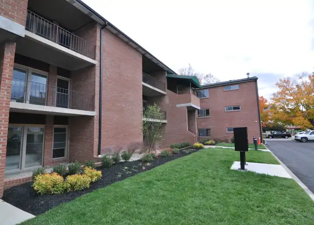 Property at 922 10th Ave Unit 3, Huntington, WV, 25701, 2 beds, 1 bath, [object Object]