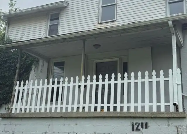 Property at 1211 Eastbrook Rd Unit 2, New Castle, PA, 16101, 3 beds, 1 bath, [object Object]
