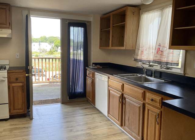 Photo of 100 Bass Ave Unit 1, Gloucester, MA 01930