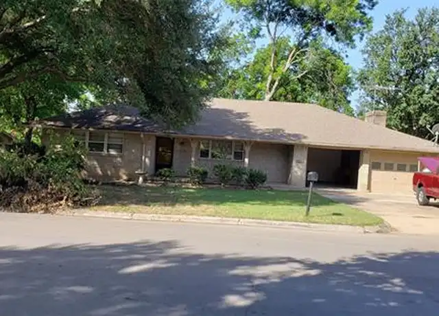 Property at 4117 Big Bend Trl, Fort Worth, TX, 76135, 3 beds, 2 baths, [object Object]