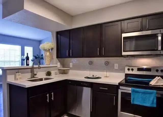 Property at 7777 Greenbriar Dr Unit 2275, Houston, TX, 77030, 2 beds, 2 baths, [object Object]