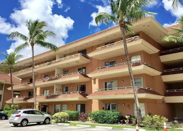 Property at 17530 NW 68th Ave Unit C2001, Hialeah, FL, 33015, 1 bed, 1 bath, [object Object]