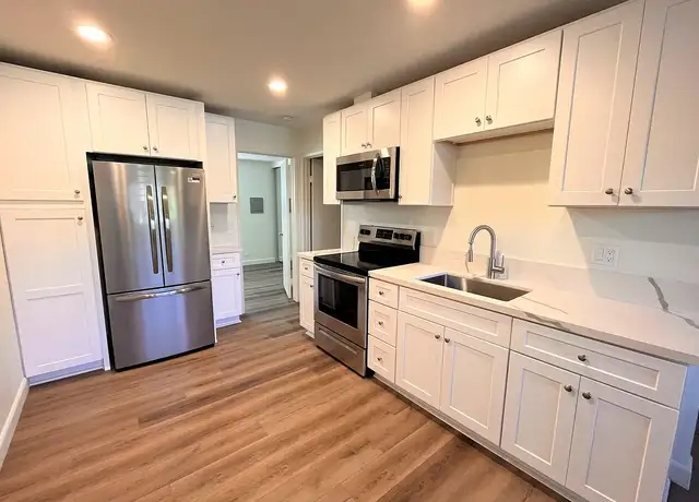 Photo of 1749 N Vulcan Ave, Encinitas, CA 92024