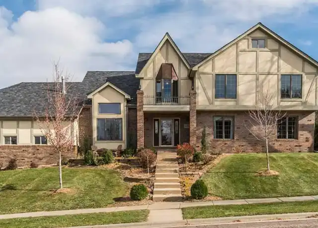 Property at 4404 S Yellowstone Ln, Sioux Falls, SD, 57105, 4 beds, 3 baths, [object Object]