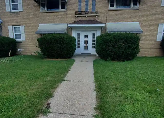 Property at 4030 S Kinnickinnic Ave Unit 2, St Francis, WI, 53235, 2 beds, 1 bath, [object Object]