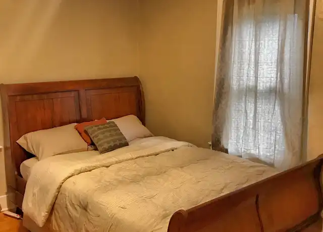 Property at 241 Lorraine Ave Unit 4, Syracuse, NY, 13210, 1 bed, 1.5 baths, [object Object]