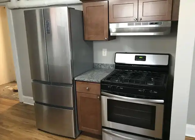 Property at 412 Pierce St Unit 5, St Paul, MN, 55104, 2 beds, 1 bath, [object Object]
