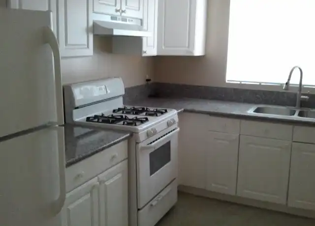 Property at 1329 W 37th Dr Unit 1329, Los Angeles, CA, 90007, 4 beds, 2 baths, [object Object]