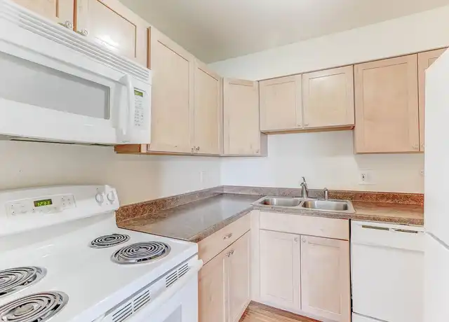 Property at Union Square Apartments - 13050 W Cedar Dr, Lakewood, CO, 80228, 2 beds, 2 baths, [object Object]