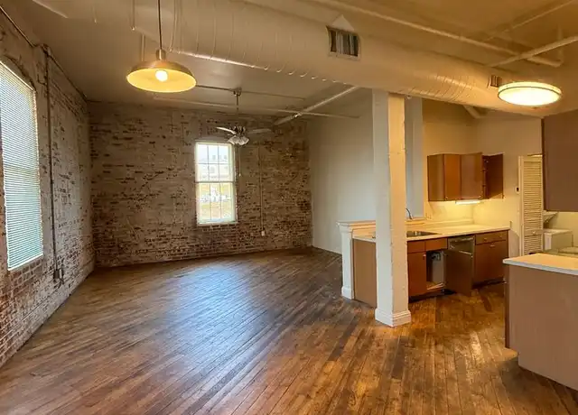 Property at 601 Bridge St Unit 401, Danville, VA, 24541, 1 bed, 1 bath, [object Object]
