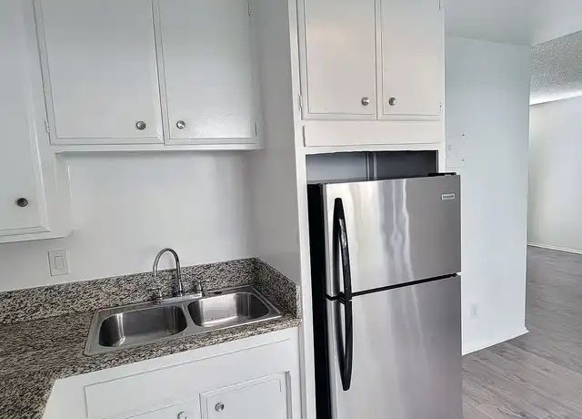 Property at The Carlton - 5535 Carlton Way, Los Angeles, CA, 90028, 1 bed, 1 bath, [object Object]